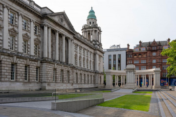 Belfast-20220814_112416-SA108119