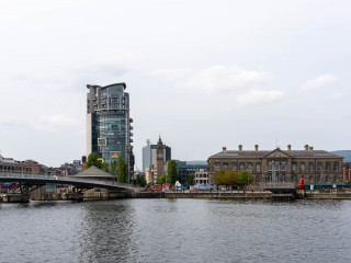 Belfast-20220814_134027-SA108240