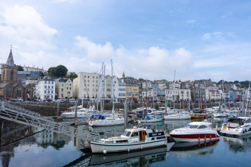 2651_Guernsey_SA108706