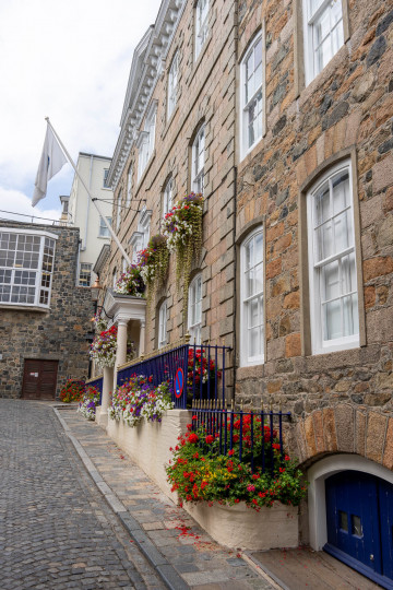 2665_Guernsey_SA108738-HDR