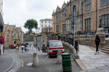 2669_Guernsey_SA108743