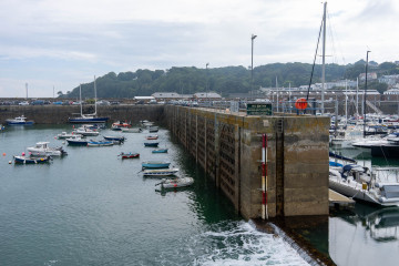 2681_Guernsey_SA108762