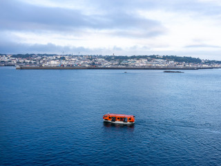 2601_Guernsey_SA108557