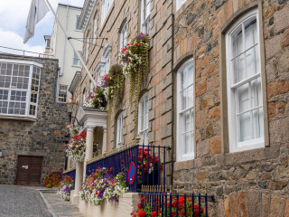 2665_Guernsey_SA108738-HDR